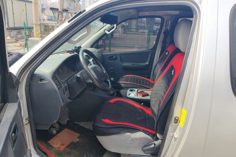 Used Jinbei Express 2017 2.0L Standard Version V19