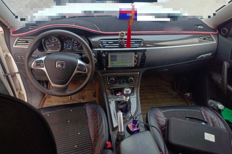 Used Zotye T600 2016 1.5T Manual Luxury Model Center Console