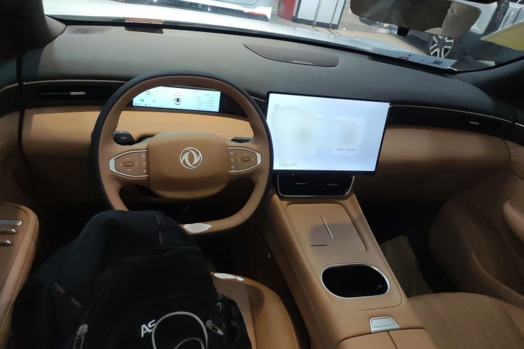 Used Dongfeng Aeolus L8 2025 Model 185KM Ideal Edition
