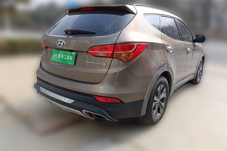 Used Hyundai Santa Fe 2013 2.4L Automatic Two-Wheel Drive Smart Version