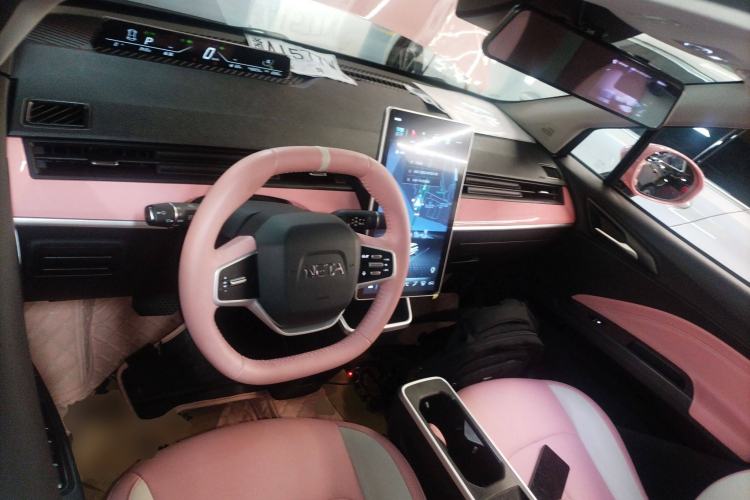 Used NETA V 2022 Chao 400 Lite Pink Custom Edition Center Console