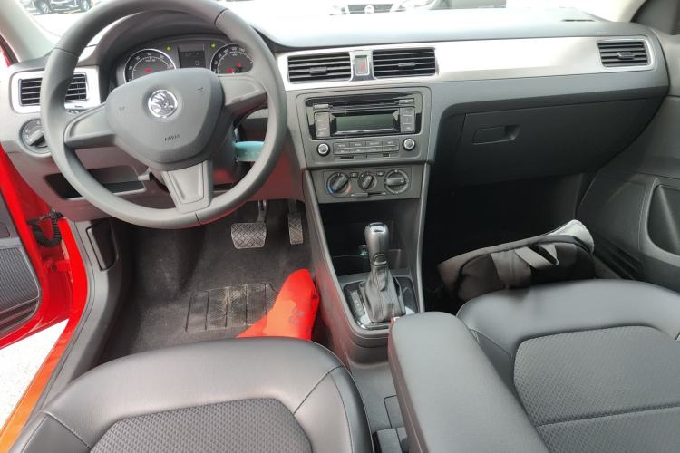 Used Skoda Rapid Spaceback 2014 1.6L Automatic Enjoyment Edition