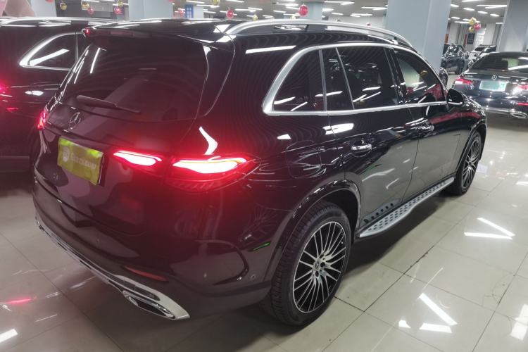 Used Mercedes-Benz GLC 2023 GLC 300 L 4MATIC Luxury 7-Seater Rear Right 45 Deg