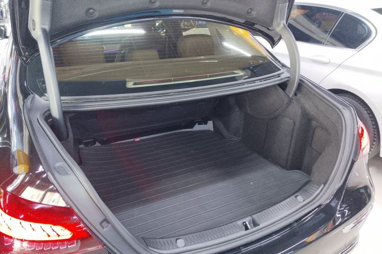 Used Mercedes-Benz E-Class 2023 Updated E 300 L Fashion Edition
