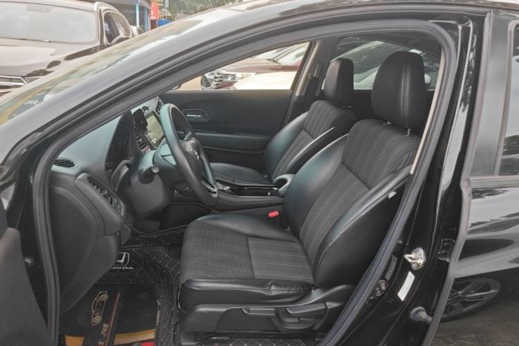 Used Honda Vezel 2017 1.8L CVT Front-Wheel Drive Pioneer Edition