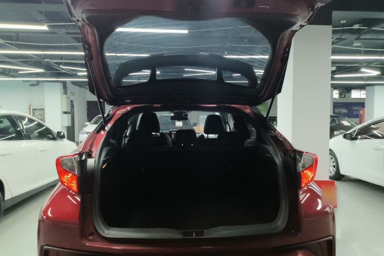 Used Toyota C-HR 2020 2.0L Leading Edition Trunk