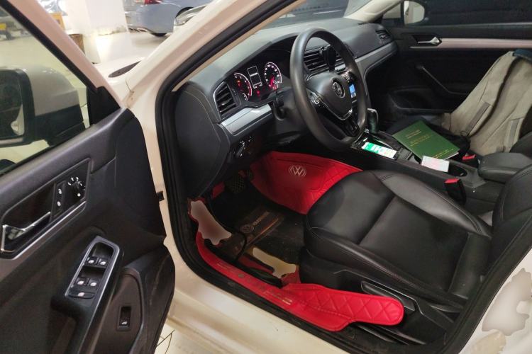 Used Volkswagen Lamando 2019 230TSI DSG Fashion Edition China V Standard Driver Seat