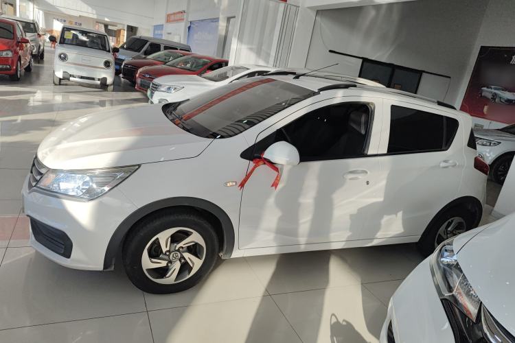 Used Baojun 310 2016 1.2L manual Comfort trim level
