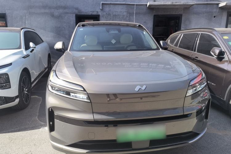 Used ONVO Luxeed L90 2025 Model—Ultra Six-Seater Version Front