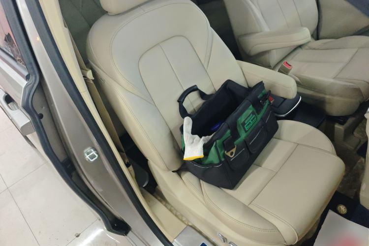 Used Buick GL8 2022 ES Landtrek 653T Luxury Edition
