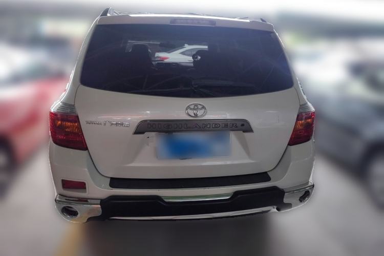 Used Toyota Highlander 2011 2.7L Two-Wheel Drive 5-Seater Sport Edition Rear