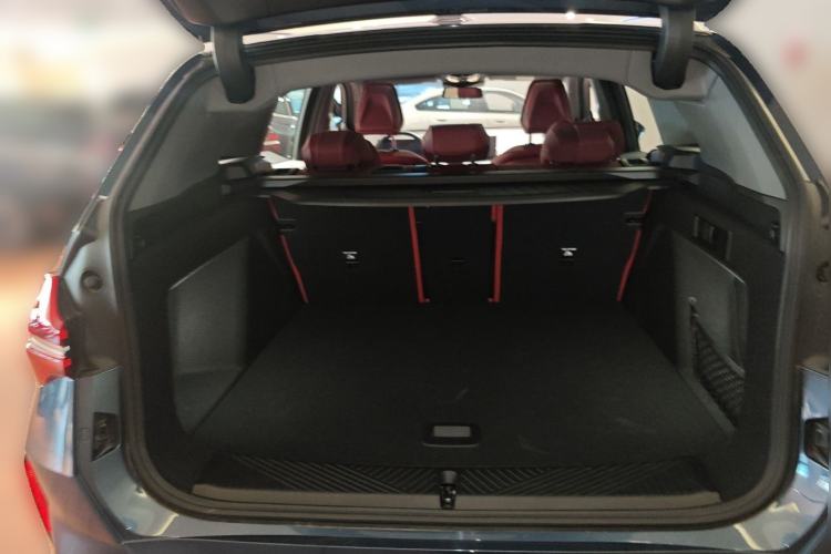 Used BMW X3 2025 xDrive30L Luxury Edition M Sport Package Trunk