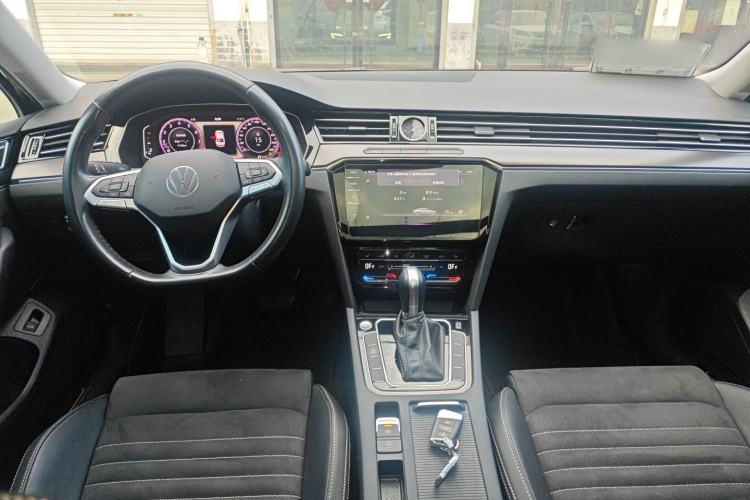 Used Volkswagen Magotan 2020 330TSI DSG Luxury Edition Center Console