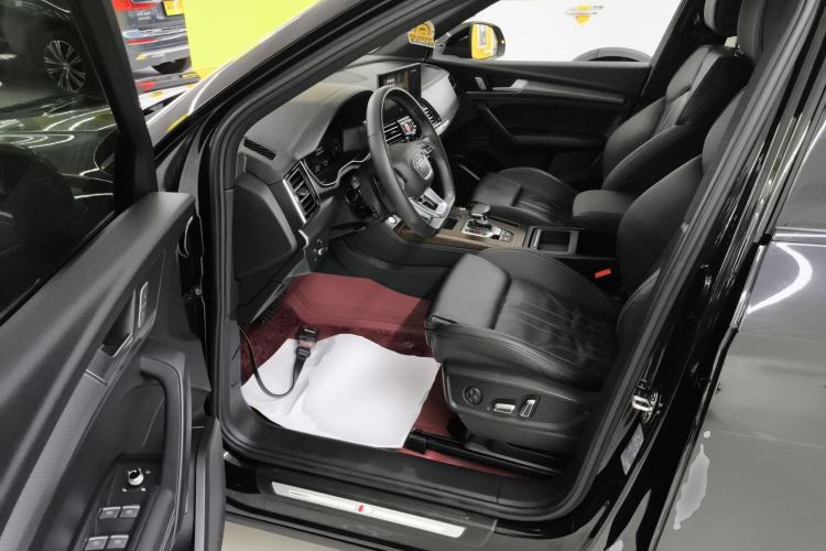 Used Audi Q5L 2023 40T Luxury Dynamic Model
