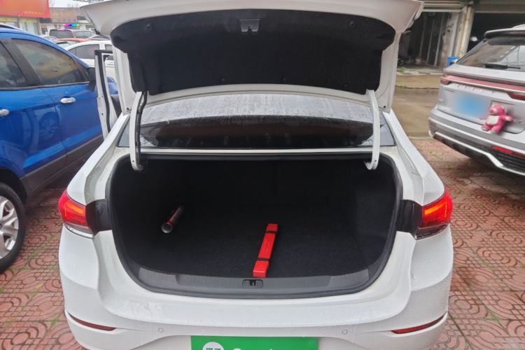 Used Buick GT 2019 18T Automatic Connected Elite Model China VI Standard Trunk