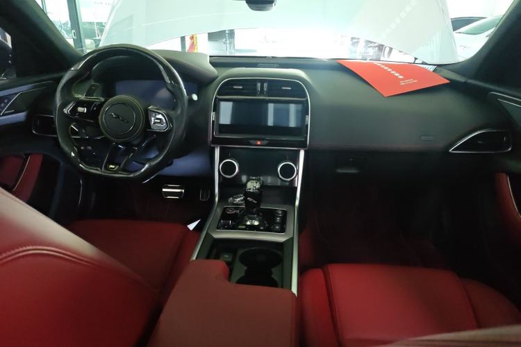 Used Jaguar XEL 2024 2.0T 250 PS R-DYNAMIC S Advanced Sport Edition Center Console