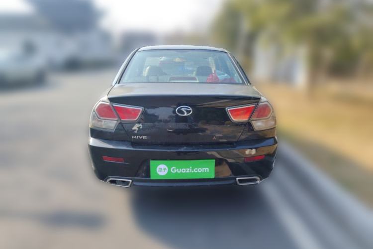 Used Soueast V3 Lingyue 2014 1.5L Manual Entry-Level Version Rear