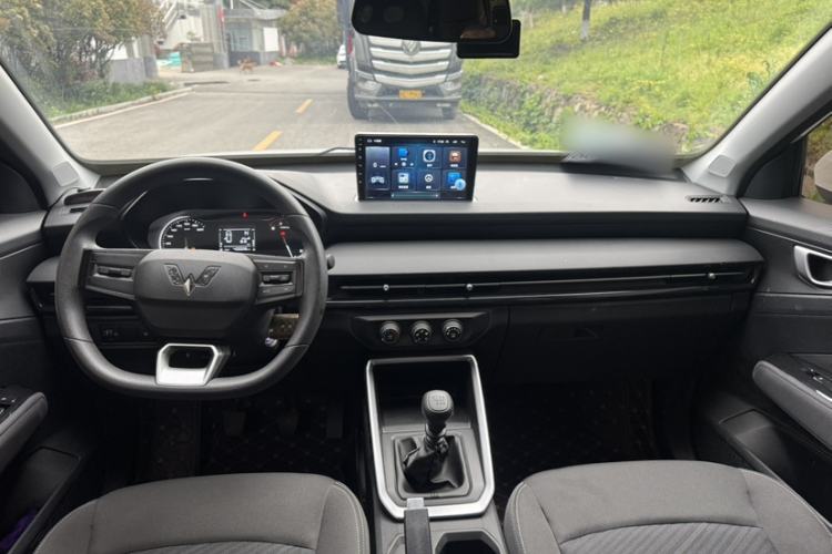 Used Wuling Alvez 2022 1.5L Manual Free-Style Model