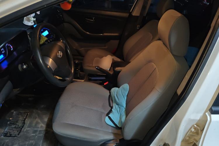 Used Hyundai Celesta 2011 1.6L Manual Comfort Edition
