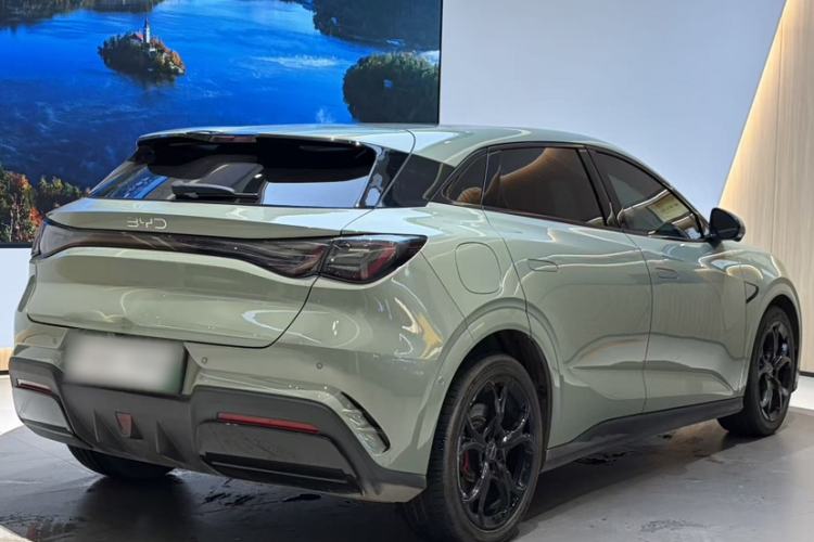 Used BYD Seal 06GT 2025 550 All-Wheel-Drive Heatwave Edition Exterior 3