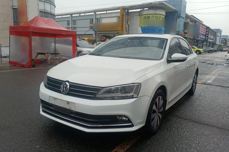 Used Volkswagen Sagitar 2017 230TSI Automatic Comfort Version