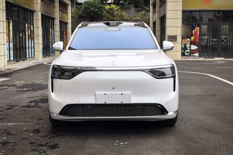 Used Hima AITO M8 2025 Model Pure Electric Max+ Six-Seat Four-Wheel-Drive Version
