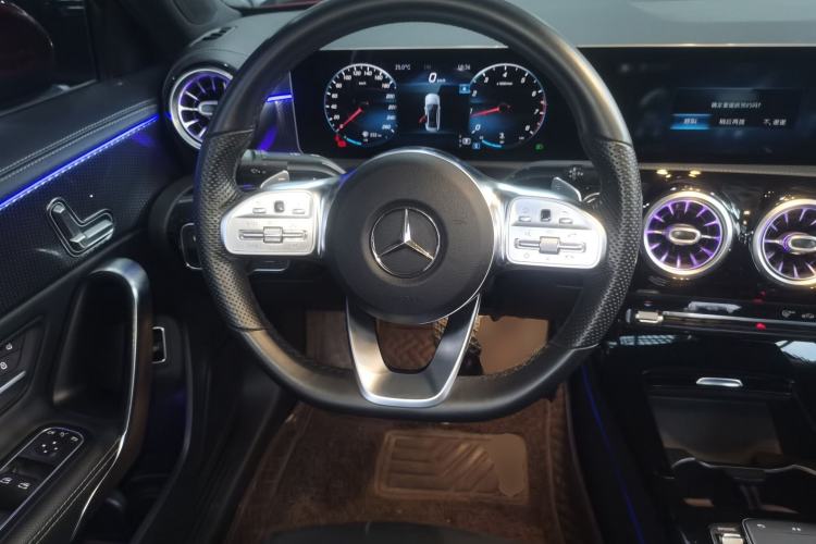 Used Mercedes-Benz A-Class 2020 Restyled A 200 L Sport Sedan Fashion Version Steering Wheel