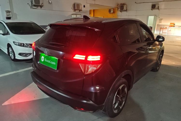 Used Honda Vezel 2015 1.8L CVT 2WD Luxury Model
