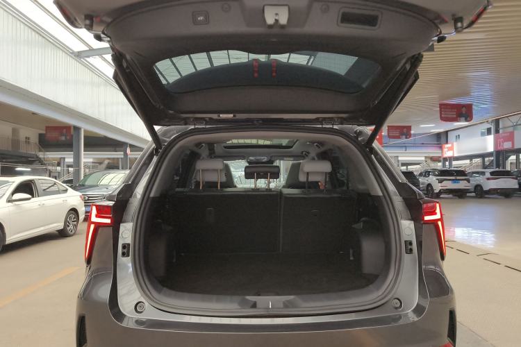 Used CHANGAN CS75 PLUS 2024 3rd Generation Champion Edition 1.5T Intelligent Drive Dynamic Model
