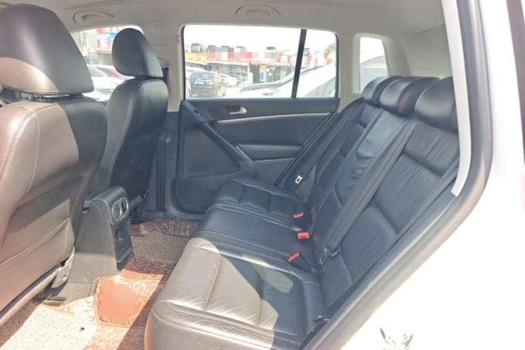 Used Volkswagen Tiguan 2015 1.8TSI Automatic Two-Wheel Drive Comfort Edition Left Rear Seat