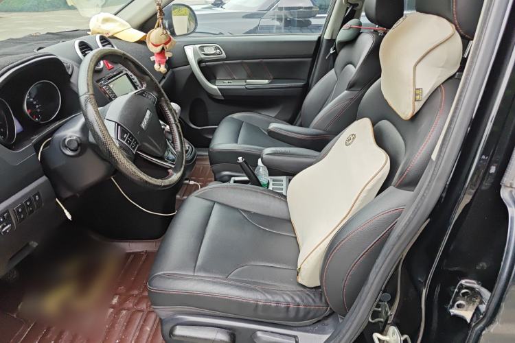 Used Haval H6 2016 Upgraded Model 1.5T Manual Two-Wheel Drive Elite Version
