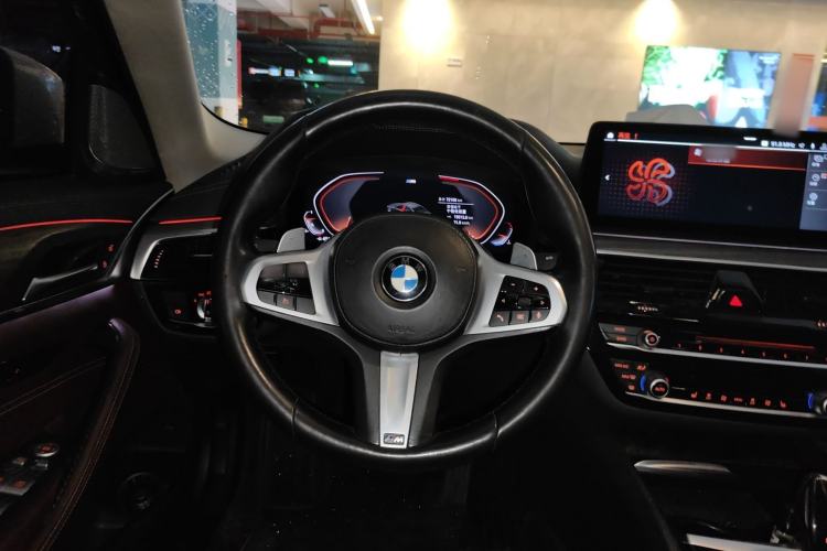 Used BMW 5 Series 2019 Facelifted 530Li Leading Edition M Sport Package