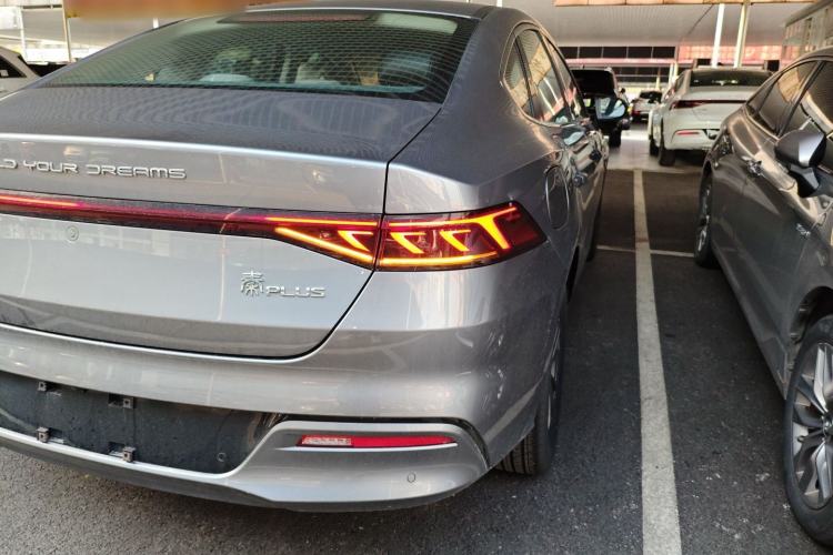 Used BYD Qin PLUS 2021 EV 400KM Leading Comfort Edition