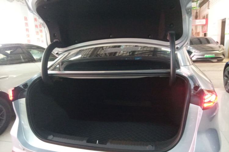 Used Geely Galaxy L6 2025 EM-i 140km Explorer+ Edition
