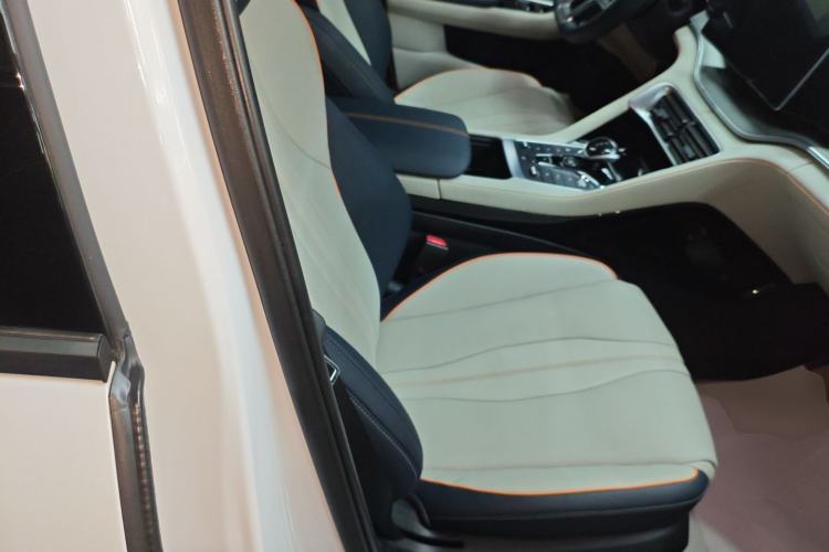 Used BYD Song PLUS New Energy 2021 EV Flagship Model Right Front Seat