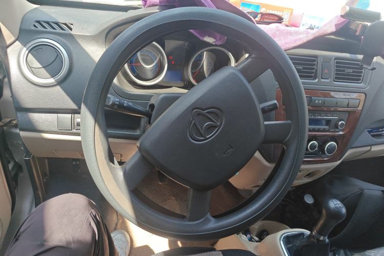 Used CHANGAN KAICHENG Ruixing M80 2019 1.5L Comfort Edition 4-Seater Single-Steaming Air Conditioner China VI Standard Flat Roof Dual-Swing Doors – DAM15KR Steering Wheel