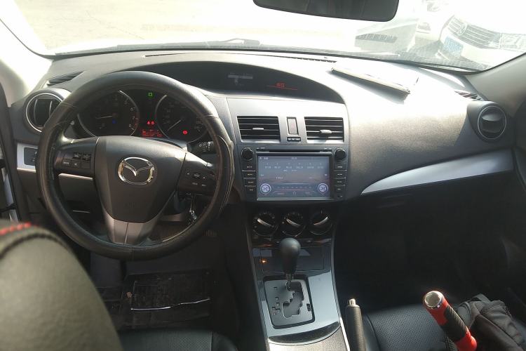 Used Mazda 3 2015 Sedan 1.6L Automatic Elite Model Center Console