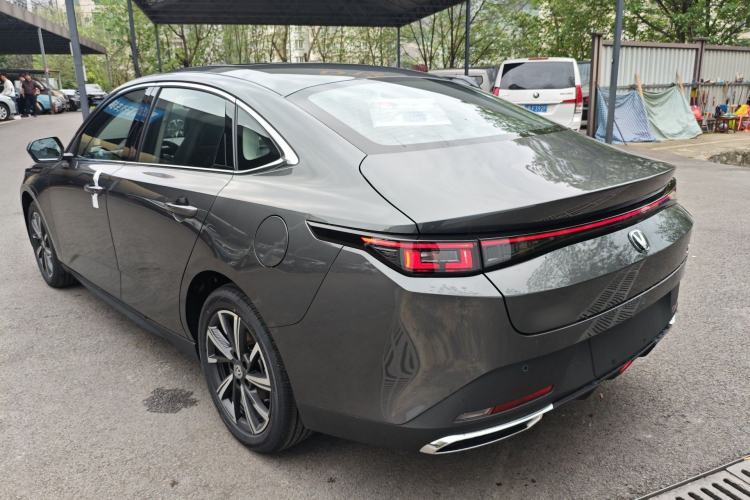 Used CHANGAN Eado 2025 Blue Whale 1.5T 500Bar Flagship Model
