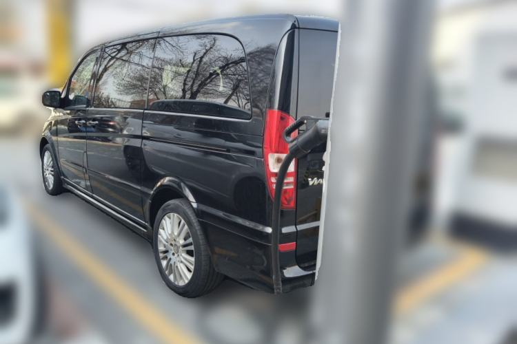 Used Mercedes-Benz Viano 2013 3.0L Comfort Edition Rear Left 45 Deg