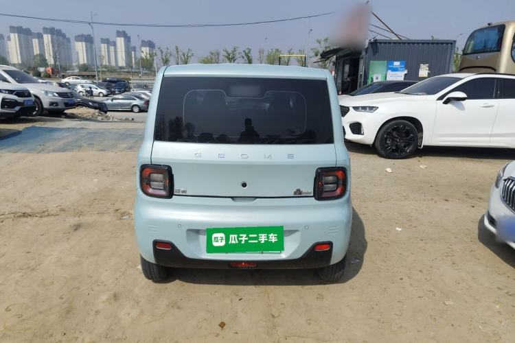Used Geely Galaxy Panda 2023 Panda Mini 200km Endurance Bear
