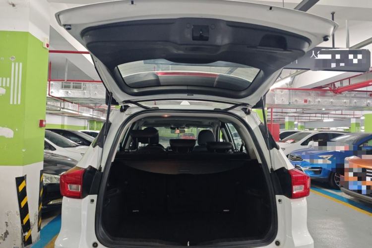 Used Haval M6 2017 1.5T Automatic Two-Wheel Drive Prestige Model Trunk