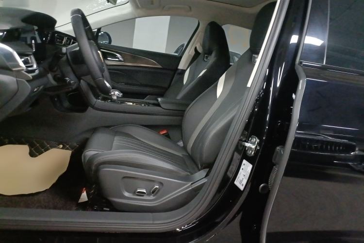 Used Hongqi H6 2024 2.0T ZhiMei Edition