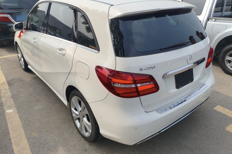 Used Mercedes-Benz B-Class 2015 B 200 Fashion Model