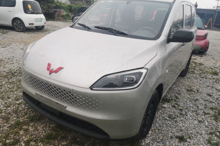 Used Wuling Hongguang New Energy 2025 Extended-Range Hybrid 50 km Standard Version