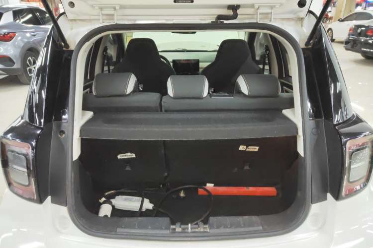 Used SOL E10X 2021 302 km Range Luxury Version 31.4 kWh