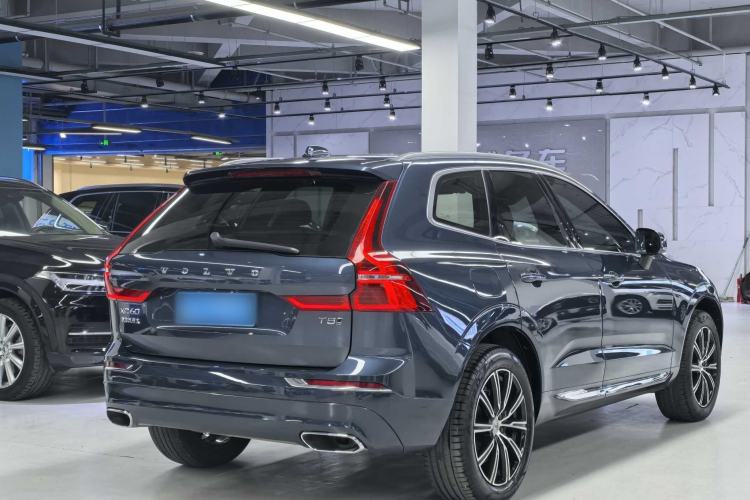 Used Volvo XC60 2021 T5 4x4 Smart Luxury Edition Exterior 7