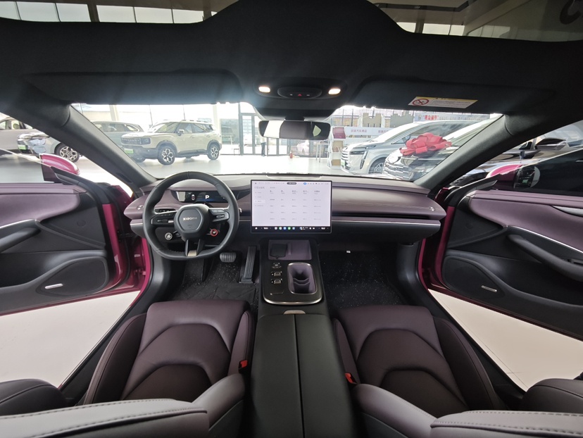 Xiaomi Auto SU7 2024 Rear-Drive Ultra-Long Range Advanced Pro-Level Intelligent Driving Version — снимка 13