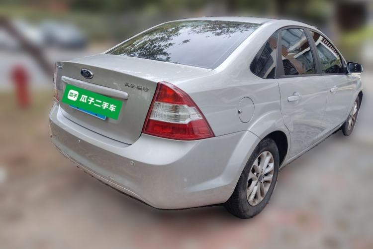 Used Ford Focus 2013 Sedan Classic 1.8L Manual Base Model
