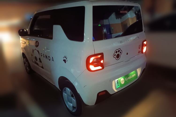 Used Geely Galaxy Panda 2023 Panda Mini 200km Endurance Bear
