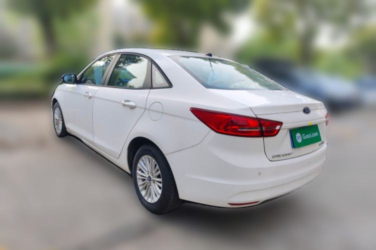 Used Ford Escort 2015 1.5L Manual Comfort Model
